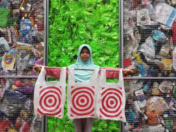 Promoting Responsible Plastic Waste Management & Championing the Power of Recycled Plastics